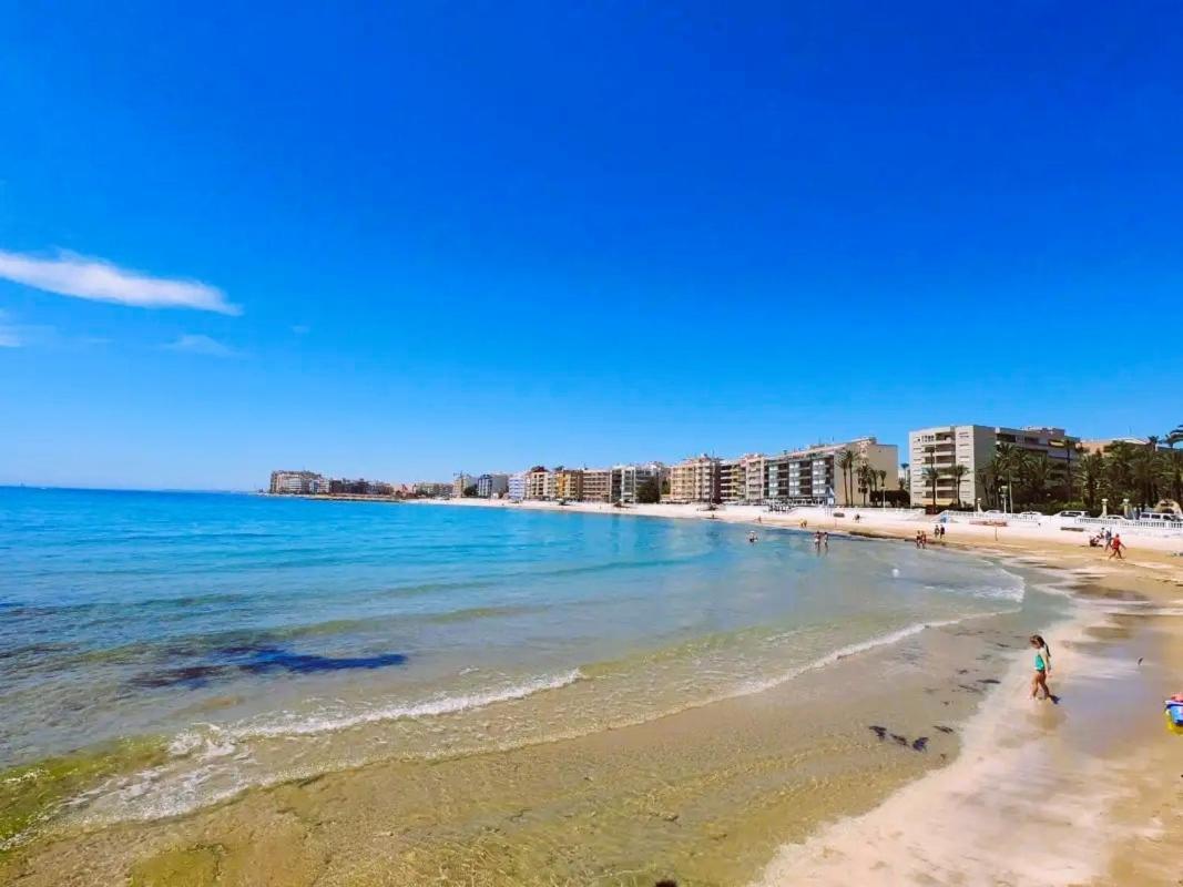Amazing Penthouse On The Beach, Sea Views, Wifi, Airconditioning And Parking Torrevieja Esterno foto